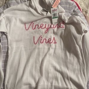 Vineyard vines hooded sweater